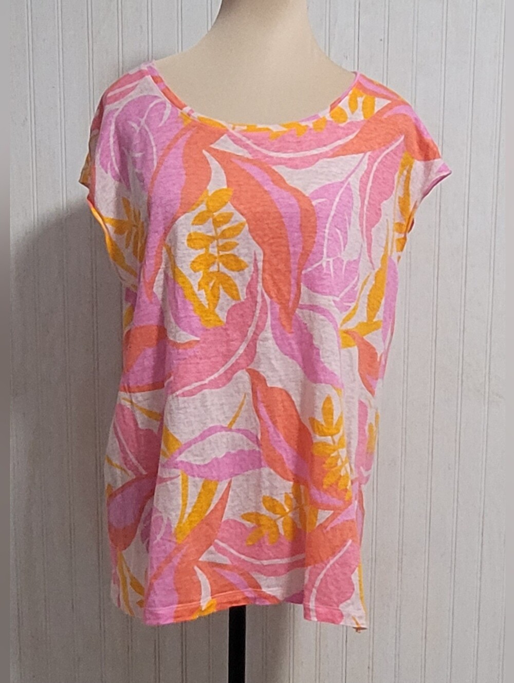C&C California Pink Orange Tropical Floral Linen Button Back Top L
